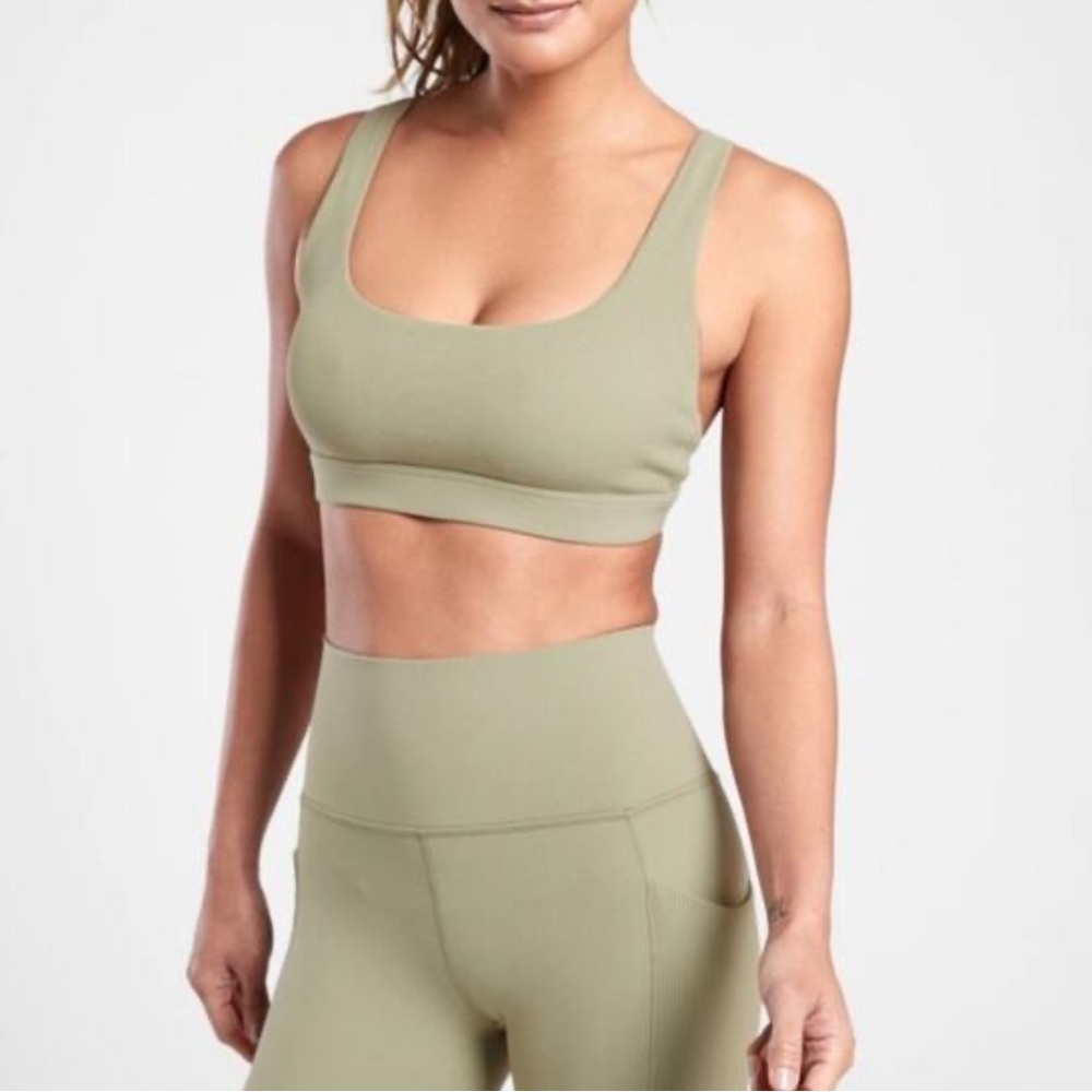 ATHLETA Exhale Ribbed Athletic Sports Bra Sage Green Yoga Medium
